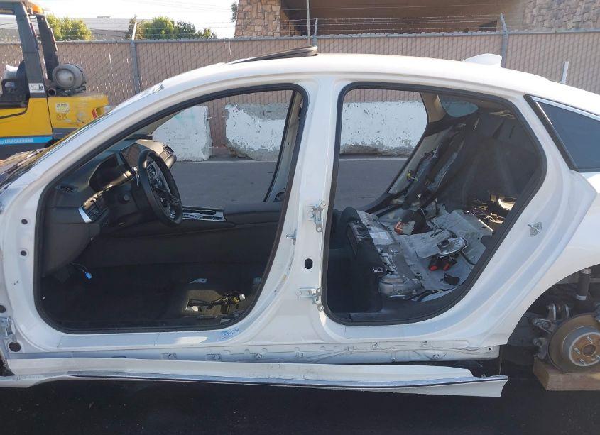 Photo 13 of 2022 Honda Accord HYBRID TOURING (VIN 1HGCV3F9XNA031569)