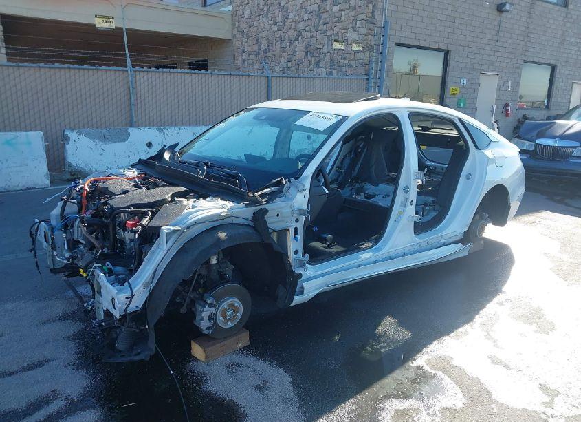 Photo 2 of 2022 Honda Accord HYBRID TOURING (VIN 1HGCV3F9XNA031569)