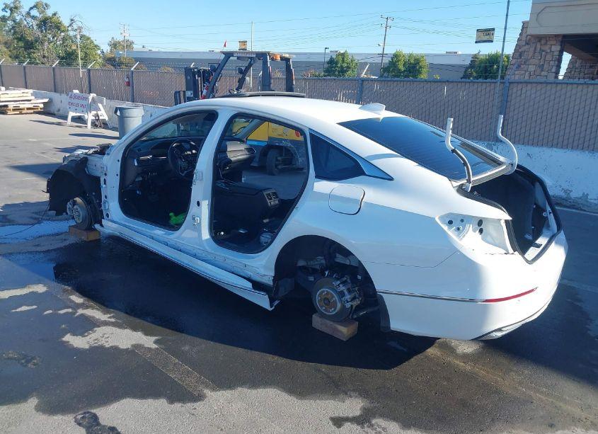 Photo 3 of 2022 Honda Accord HYBRID TOURING (VIN 1HGCV3F9XNA031569)