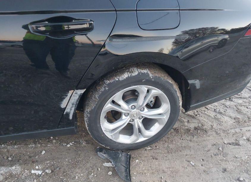 Photo 6 of 2024 Honda Accord LX (VIN 1HGCY1F24RA057394)