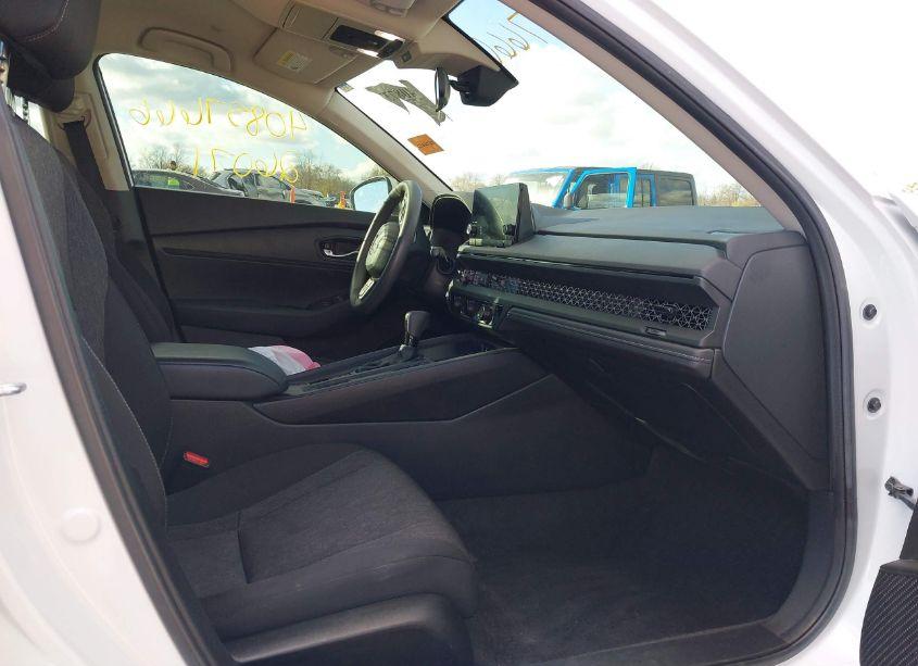 Photo 5 of 2023 Honda Accord LX (VIN 1HGCY1F25PA016060)