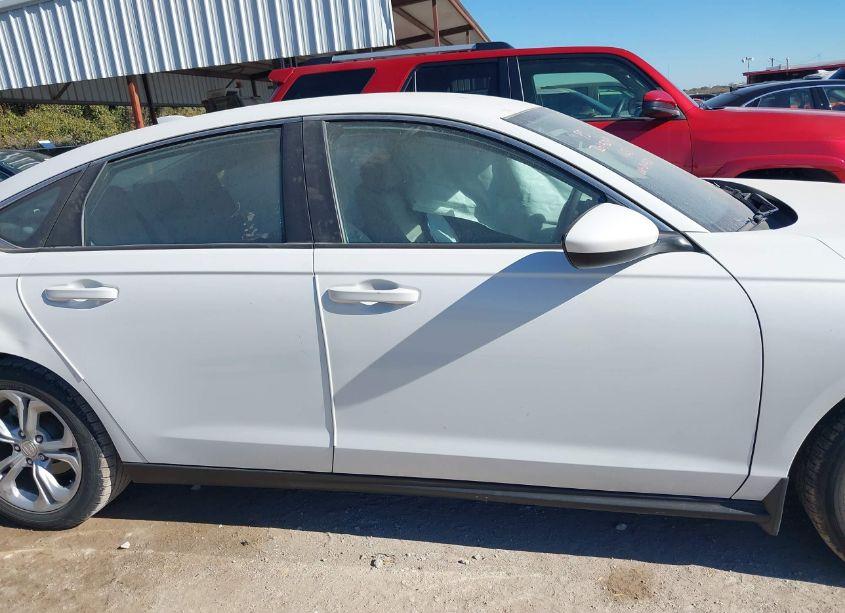 Photo 13 of 2023 Honda Accord LX (VIN 1HGCY1F26PA014401)