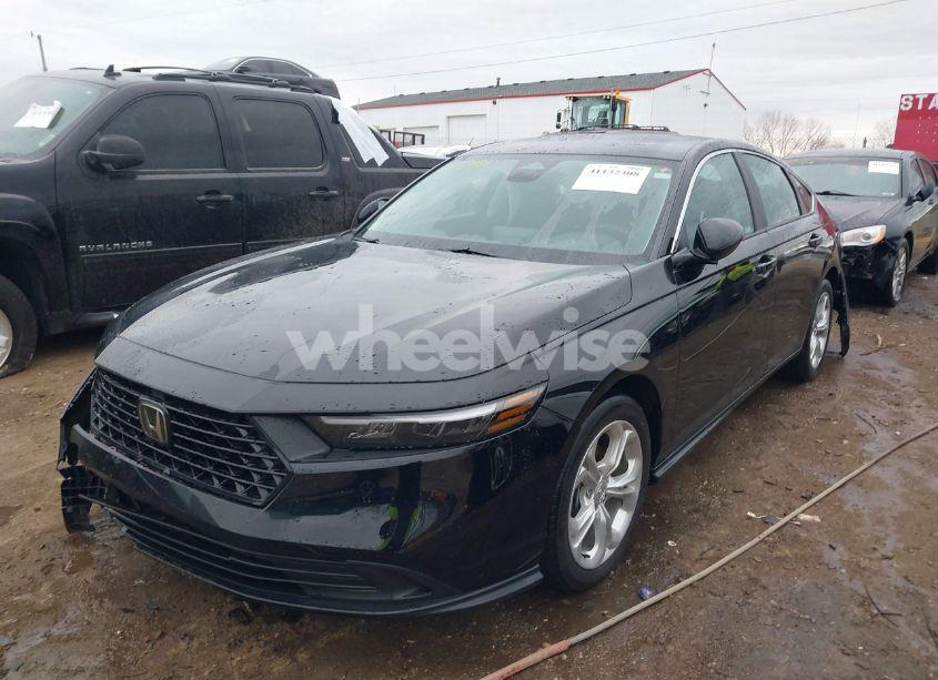 Photo 2 of 2023 Honda Accord LX (VIN 1HGCY1F26PA046278)