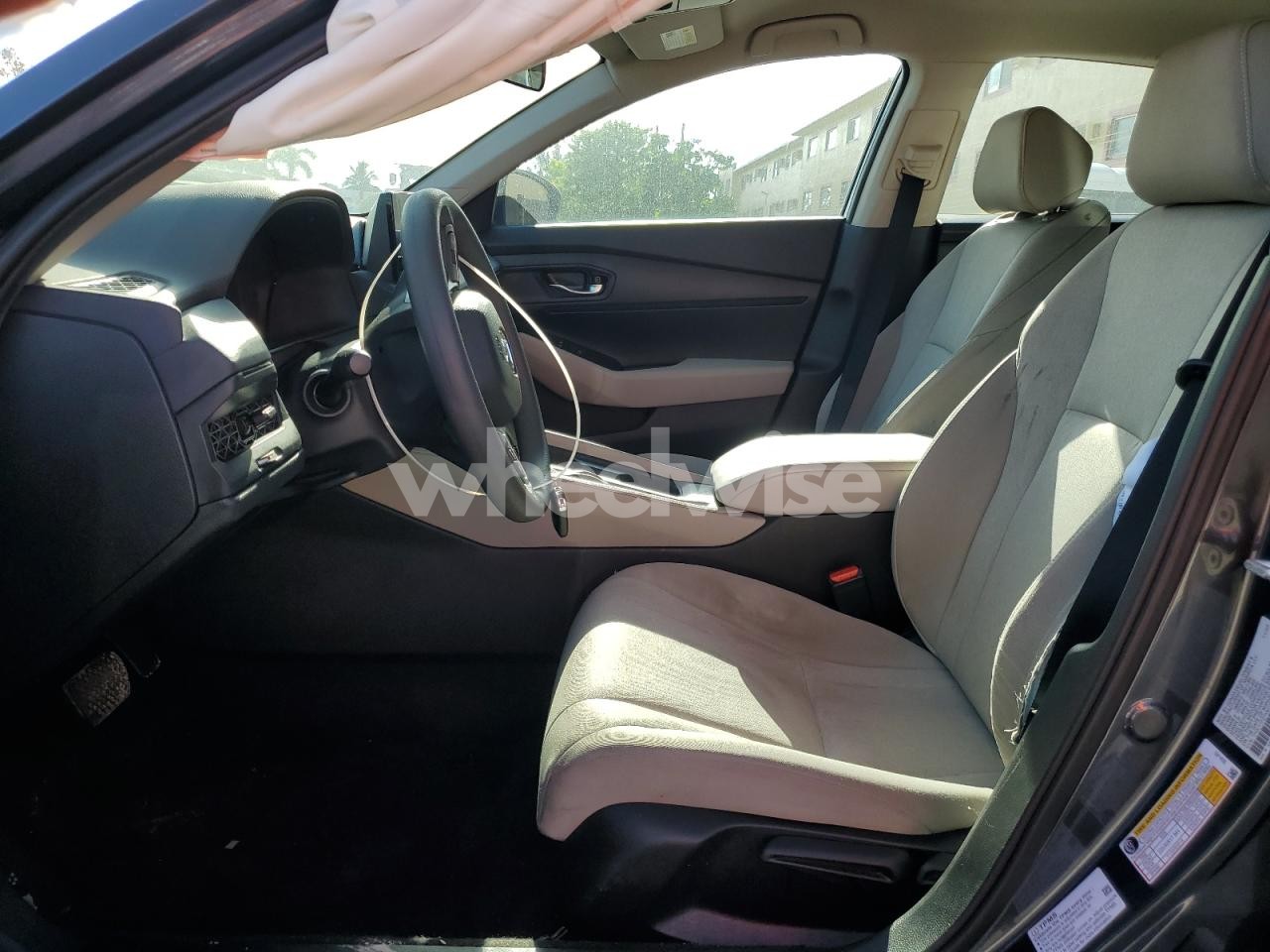 Photo 7 of 2024 HONDA ACCORD LX (VIN 1HGCY1F27RA017729)