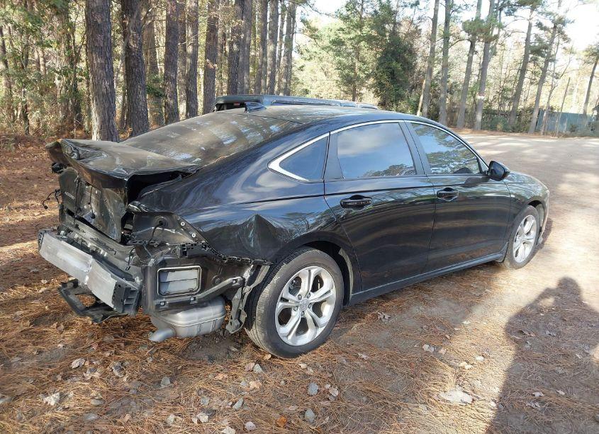 Photo 4 of 2023 Honda Accord LX (VIN 1HGCY1F28PA016344)