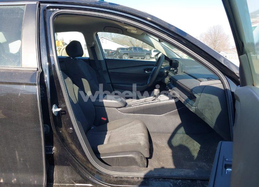 Photo 5 of 2023 Honda Accord LX (VIN 1HGCY1F29PA012030)