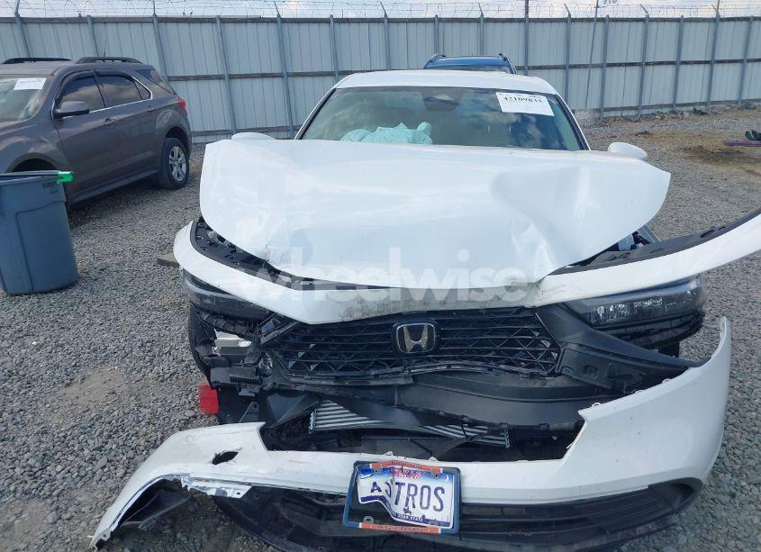 Photo 12 of 2024 Honda Accord LX (VIN 1HGCY1F29RA022401)
