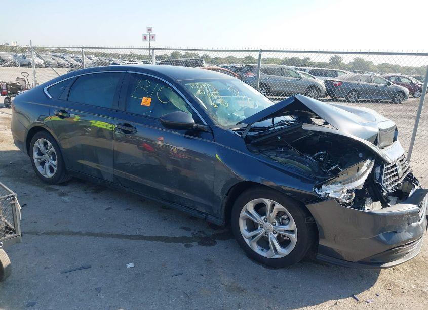 2024 Honda Accord LX (VIN 1HGCY1F2XRA072059) main photo