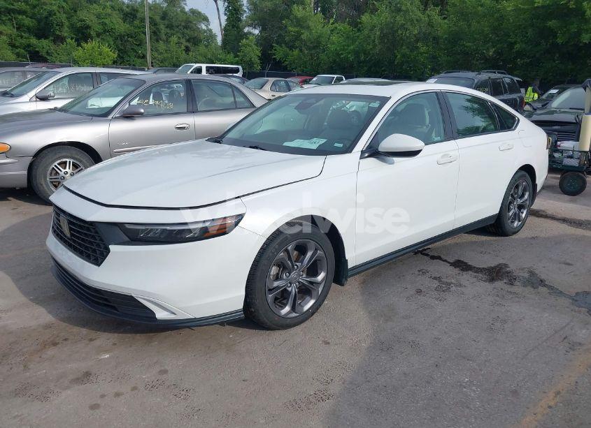 Photo 2 of 2023 Honda Accord EX (VIN 1HGCY1F30PA000275)