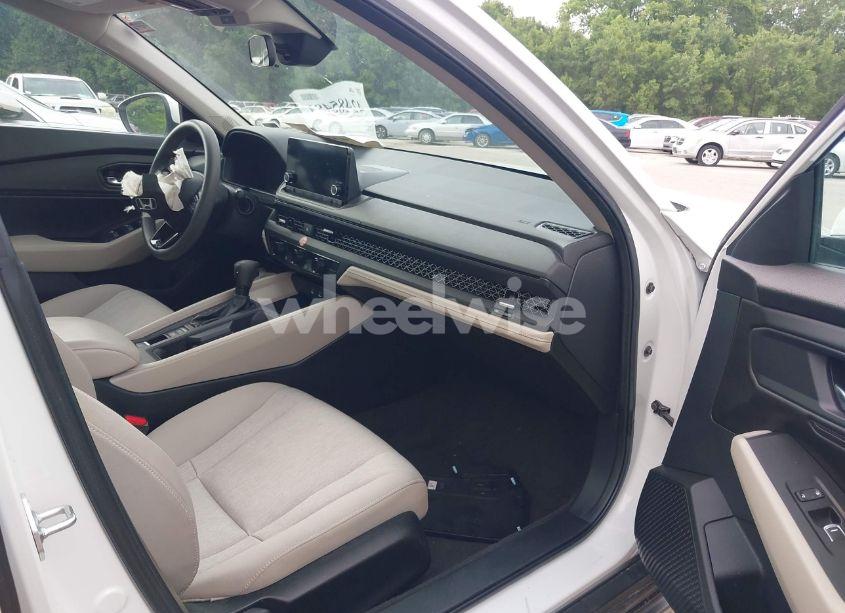 Photo 5 of 2023 Honda Accord EX (VIN 1HGCY1F30PA000275)