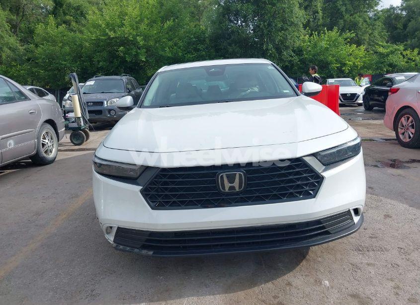 Photo 6 of 2023 Honda Accord EX (VIN 1HGCY1F30PA000275)