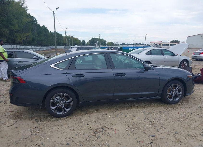 Photo 13 of 2023 Honda Accord EX (VIN 1HGCY1F30PA023958)