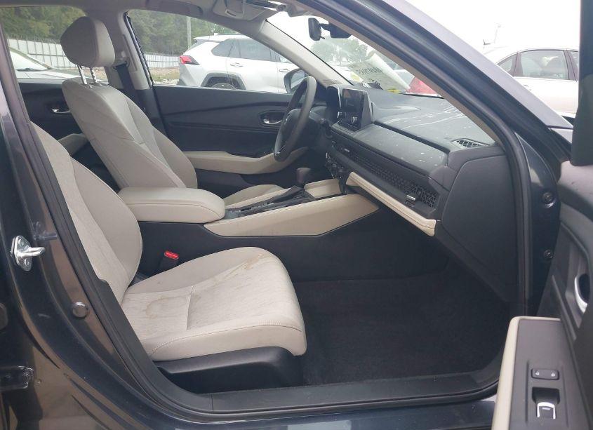 Photo 5 of 2023 Honda Accord EX (VIN 1HGCY1F30PA023958)