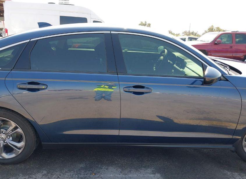 Photo 14 of 2024 Honda Accord EX (VIN 1HGCY1F30RA070572)