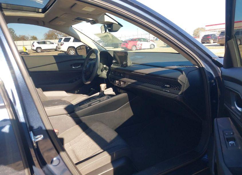 Photo 5 of 2023 Honda Accord EX (VIN 1HGCY1F31PA045080)