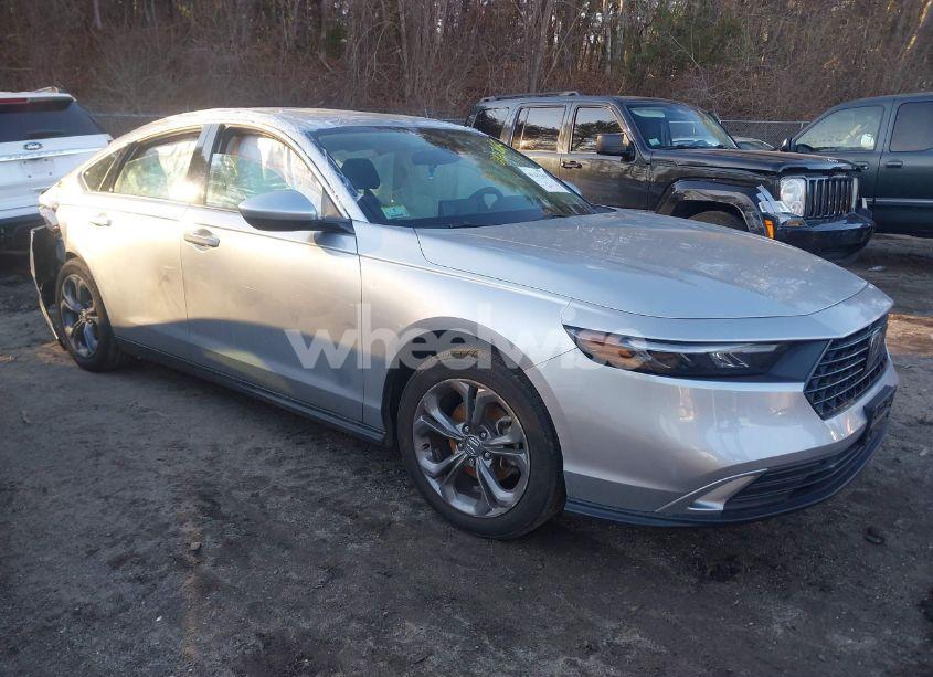 2024 Honda Accord EX (VIN 1HGCY1F31RA028377) main photo