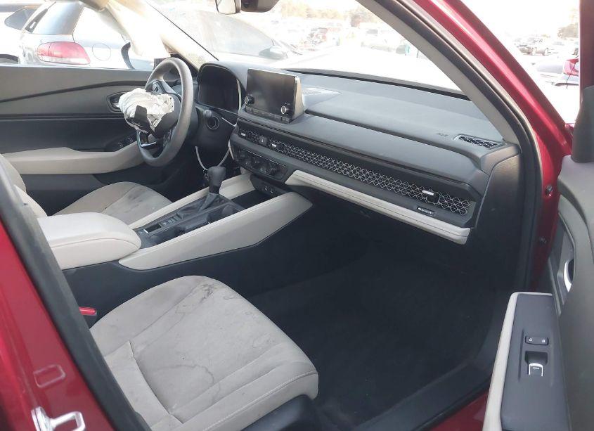 Photo 5 of 2024 Honda Accord EX (VIN 1HGCY1F31RA035894)