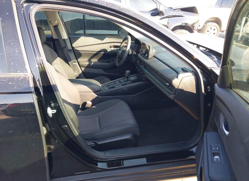 Photo 5 of 2024 Honda Accord EX (VIN 1HGCY1F31RA044420)