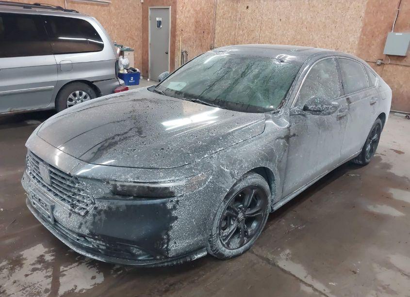 Photo 2 of 2023 Honda Accord EX (VIN 1HGCY1F32PA026036)