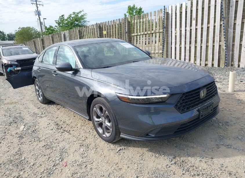 2024 Honda Accord EX (VIN 1HGCY1F32RA026881) main photo
