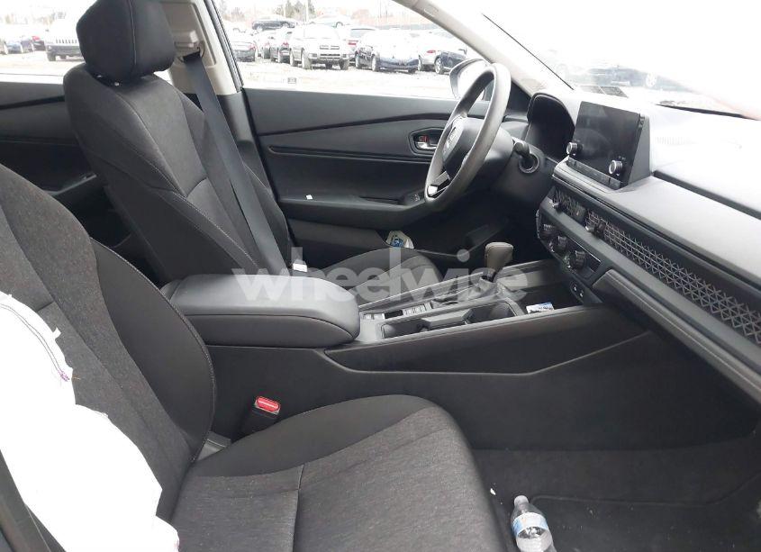 Photo 5 of 2024 Honda Accord EX (VIN 1HGCY1F32RA048296)