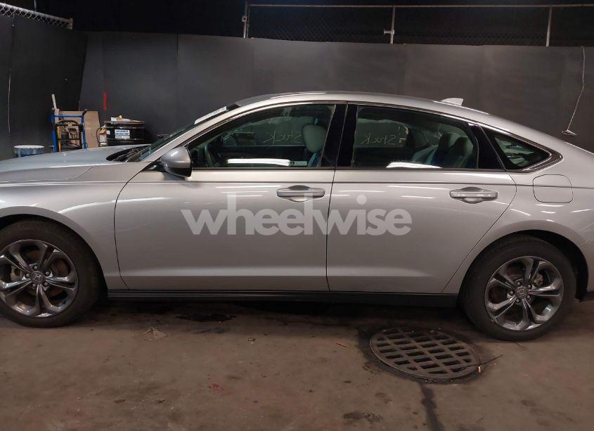 Photo 14 of 2023 Honda Accord EX (VIN 1HGCY1F33PA020553)