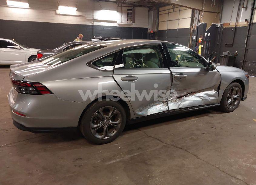 Photo 4 of 2023 Honda Accord EX (VIN 1HGCY1F33PA020553)