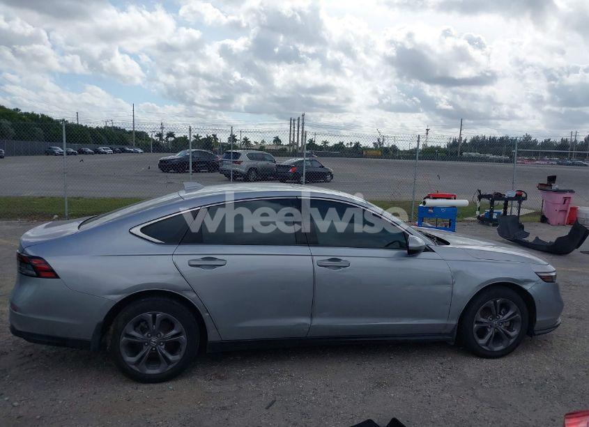 Photo 13 of 2023 Honda Accord EX (VIN 1HGCY1F33PA033576)