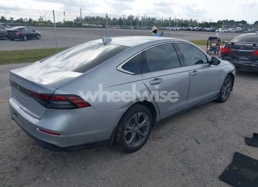 Photo 4 of 2023 Honda Accord EX (VIN 1HGCY1F33PA033576)