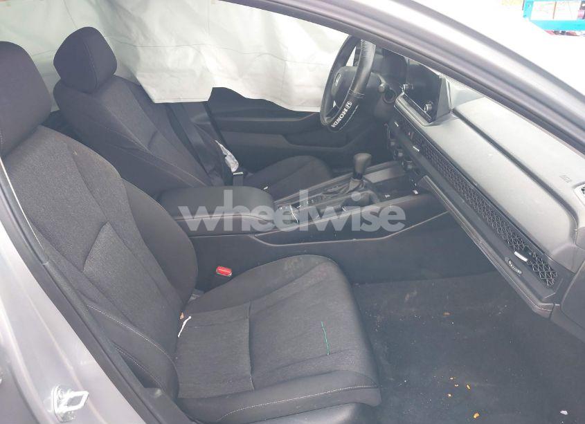 Photo 5 of 2023 Honda Accord EX (VIN 1HGCY1F33PA033576)