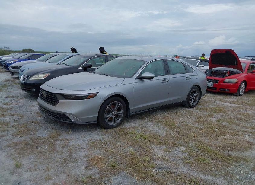 Photo 2 of 2023 Honda Accord EX (VIN 1HGCY1F33PA041242)