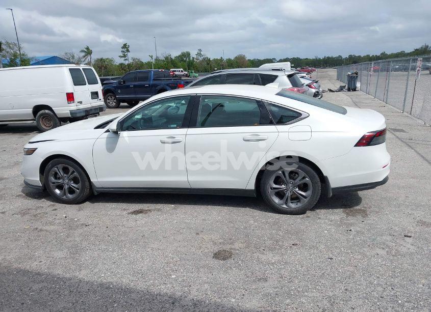 Photo 14 of 2024 Honda Accord EX (VIN 1HGCY1F33RA052356)