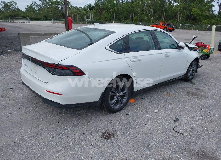Photo 4 of 2024 Honda Accord EX (VIN 1HGCY1F33RA052356)