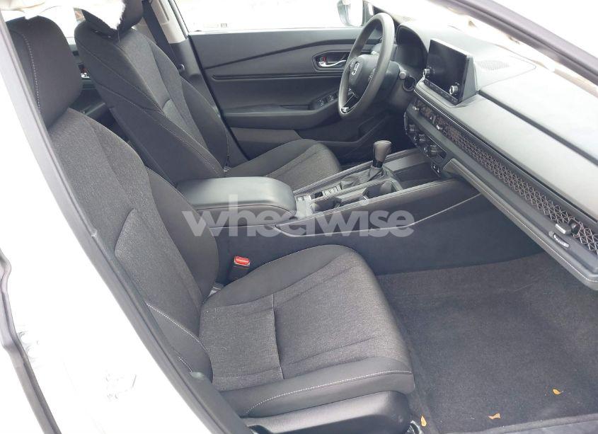 Photo 5 of 2024 Honda Accord EX (VIN 1HGCY1F33RA052356)