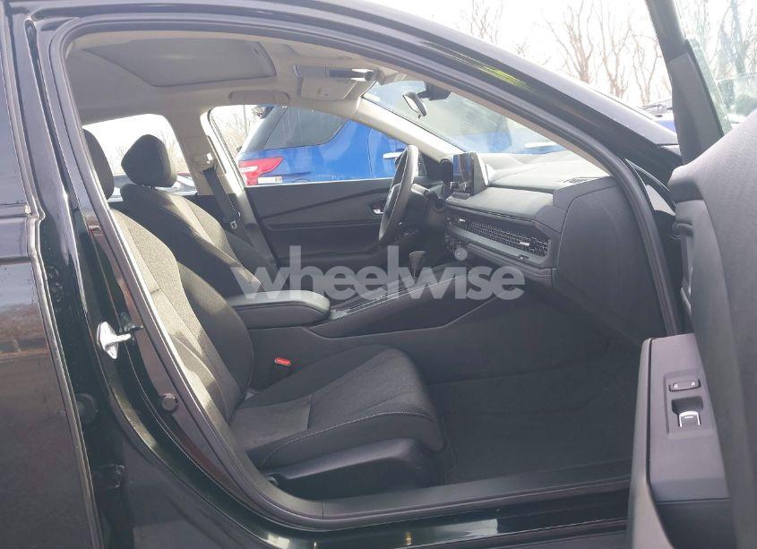 Photo 5 of 2024 Honda Accord EX (VIN 1HGCY1F33RA062353)