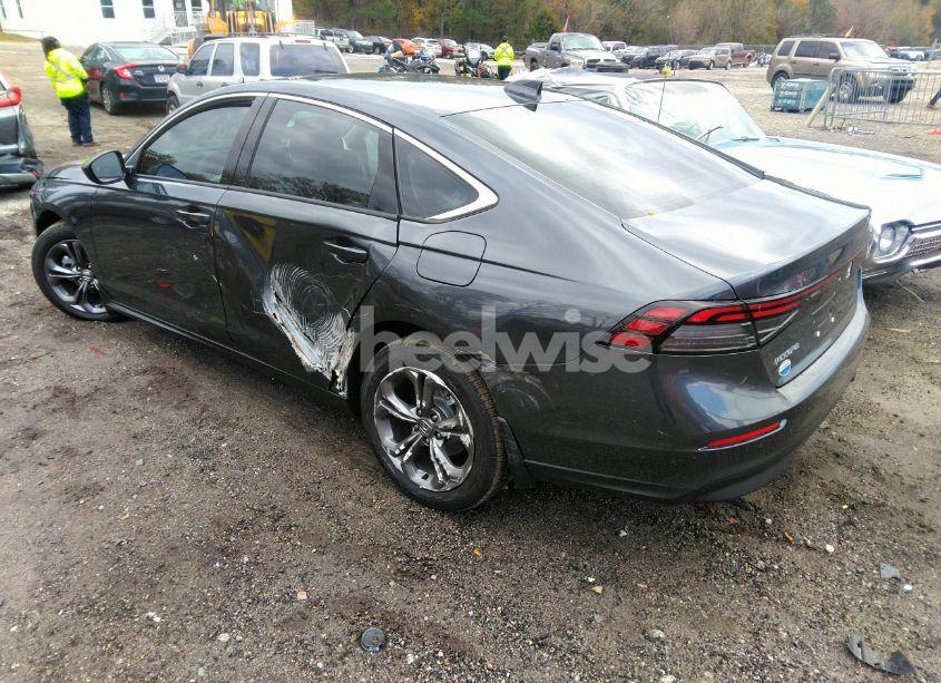 Photo 3 of 2024 Honda Accord EX (VIN 1HGCY1F33RA086667)