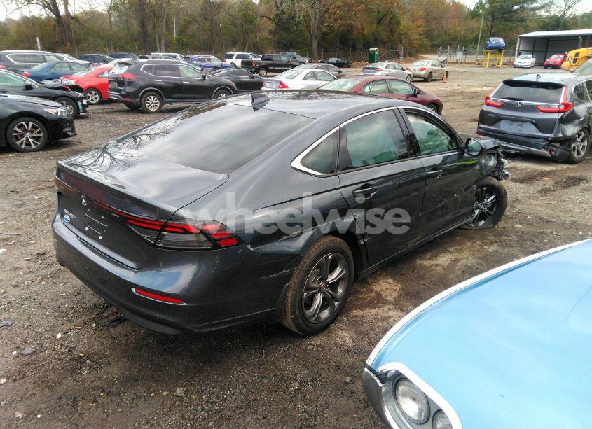 Photo 4 of 2024 Honda Accord EX (VIN 1HGCY1F33RA086667)