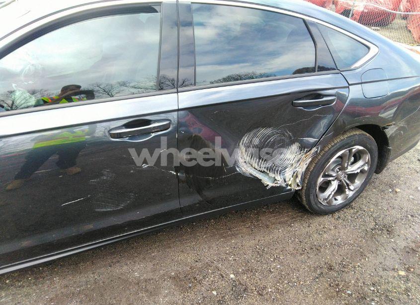 Photo 6 of 2024 Honda Accord EX (VIN 1HGCY1F33RA086667)