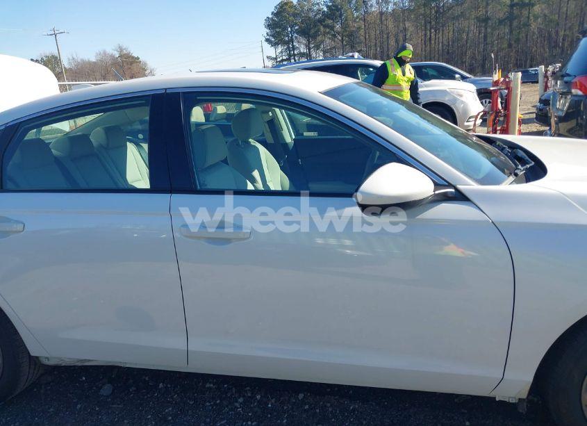 Photo 13 of 2024 Honda Accord EX (VIN 1HGCY1F34RA013257)