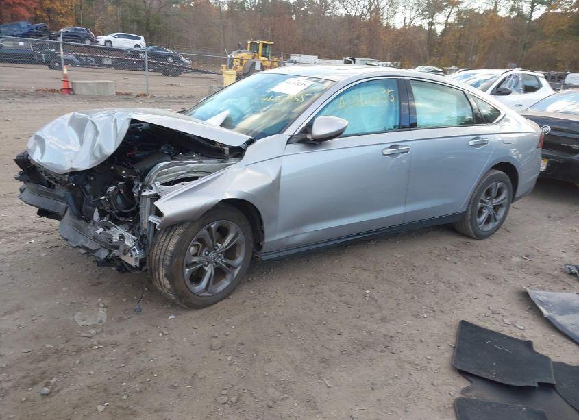 Photo 2 of 2023 Honda Accord EX (VIN 1HGCY1F35PA036091)