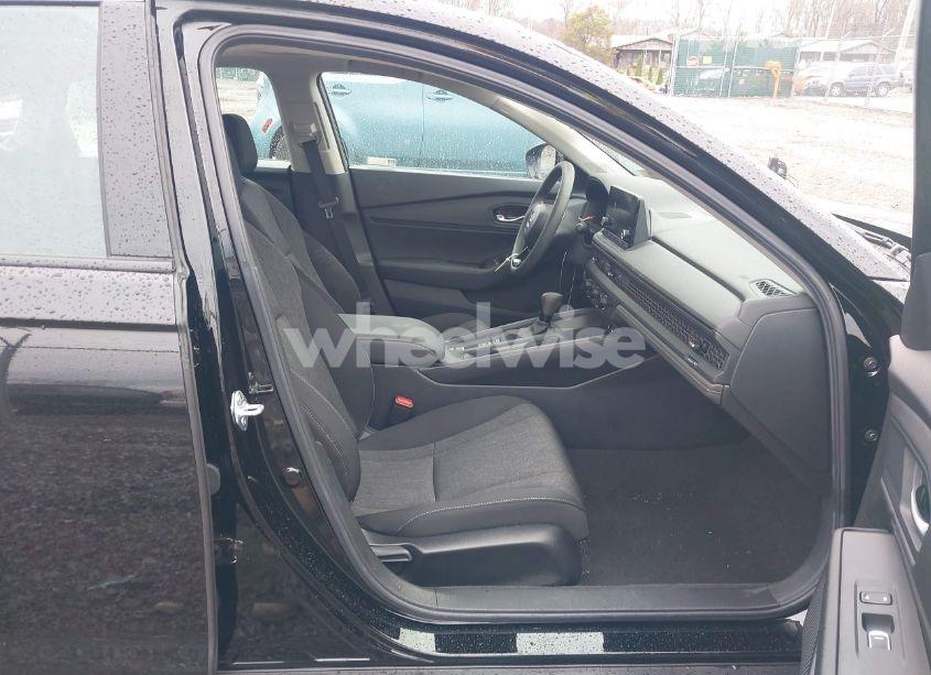 Photo 5 of 2024 Honda Accord EX (VIN 1HGCY1F35RA064427)