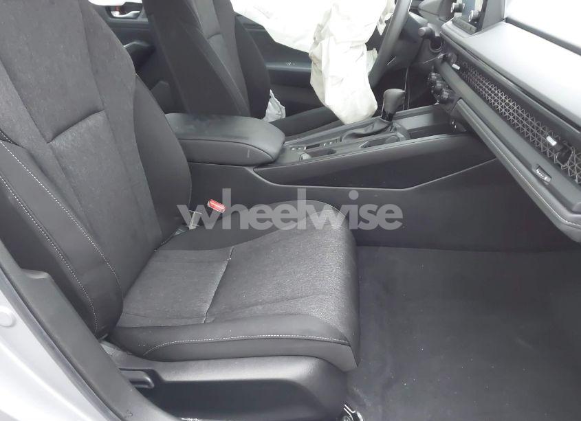 Photo 5 of 2024 Honda Accord EX (VIN 1HGCY1F35RA075055)