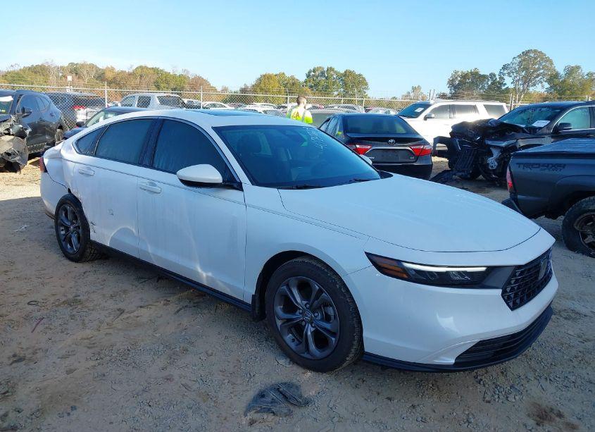 2024 Honda Accord EX (VIN 1HGCY1F36RA002213) main photo