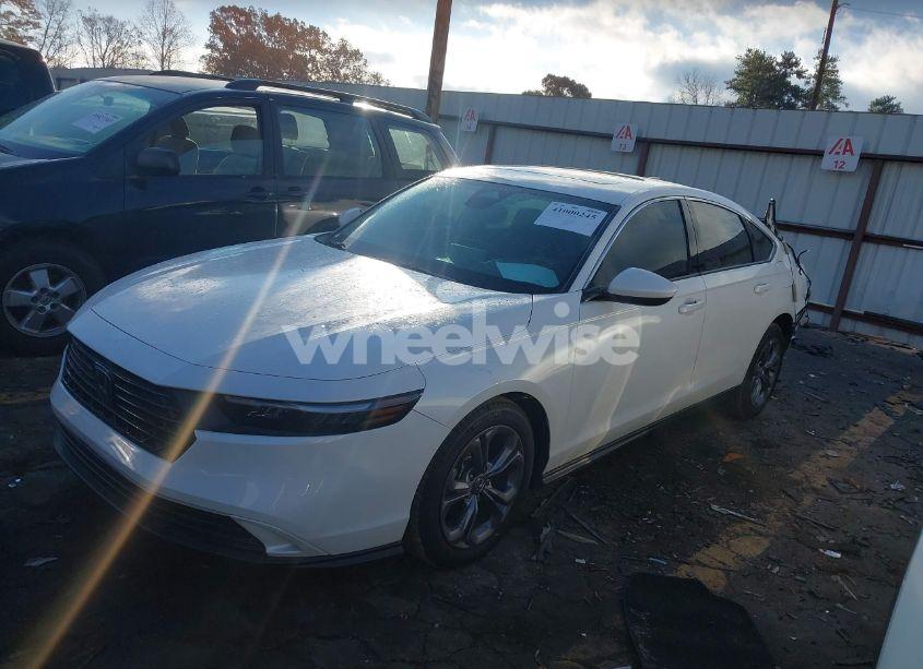 Photo 2 of 2024 Honda Accord EX (VIN 1HGCY1F36RA056918)