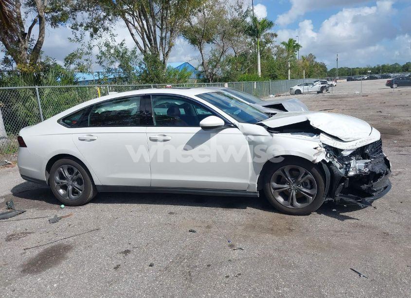 Photo 13 of 2024 Honda Accord EX (VIN 1HGCY1F36RA067076)