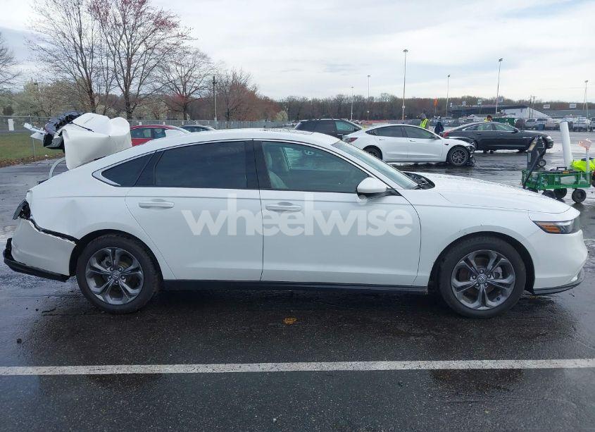 Photo 13 of 2023 Honda Accord EX (VIN 1HGCY1F37PA002136)