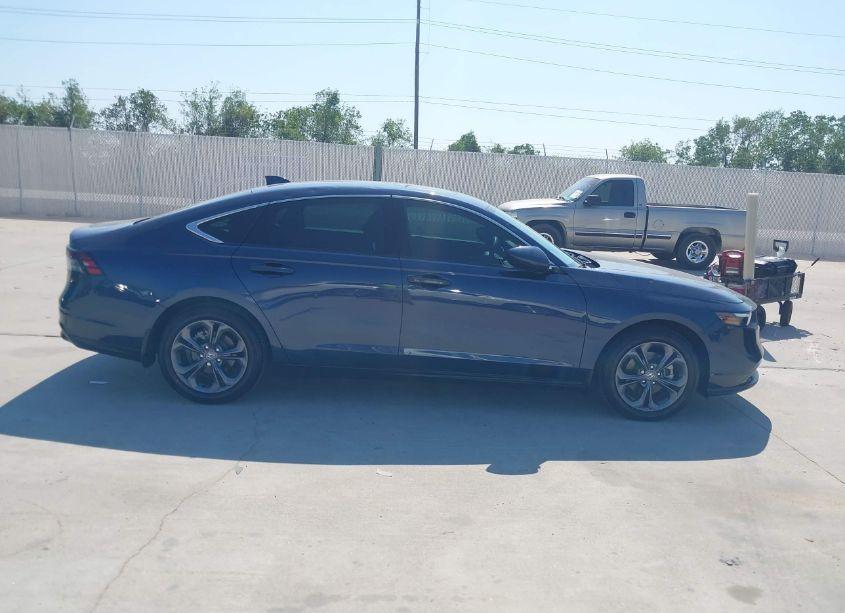 Photo 13 of 2023 Honda Accord EX (VIN 1HGCY1F37PA055788)