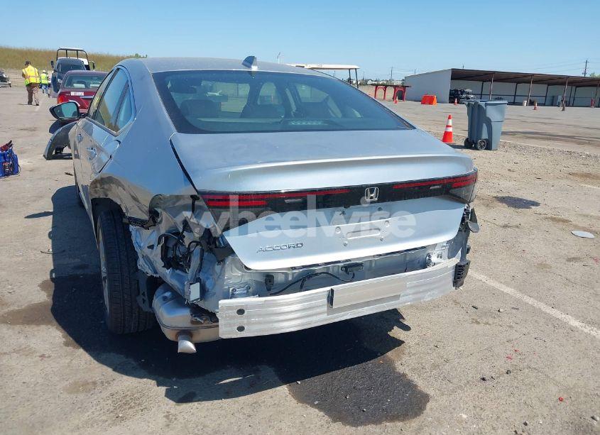 Photo 6 of 2024 Honda Accord EX (VIN 1HGCY1F37RA036581)