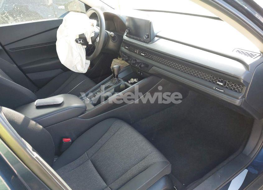 Photo 5 of 2024 Honda Accord EX (VIN 1HGCY1F37RA042185)