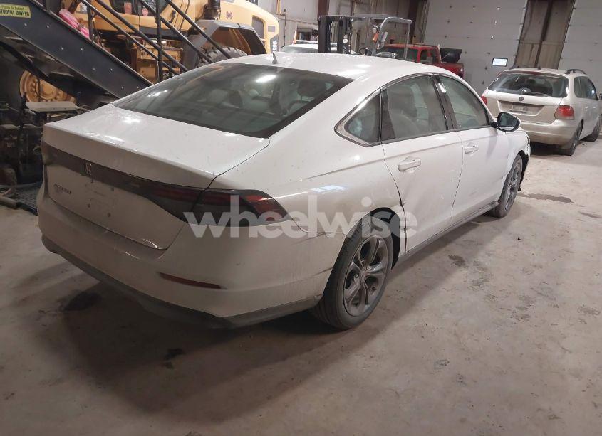 Photo 4 of 2024 Honda Accord EX (VIN 1HGCY1F37RA046480)